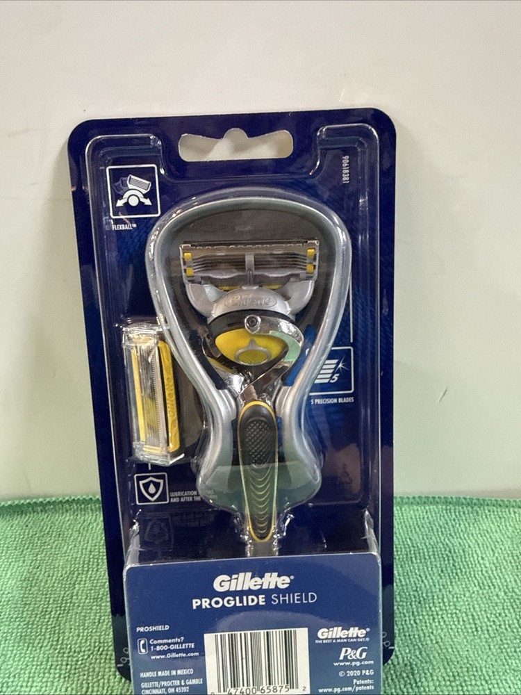 NEW Gillette ProGlide Shield, 1 Razor Handle, 2 Cartridge