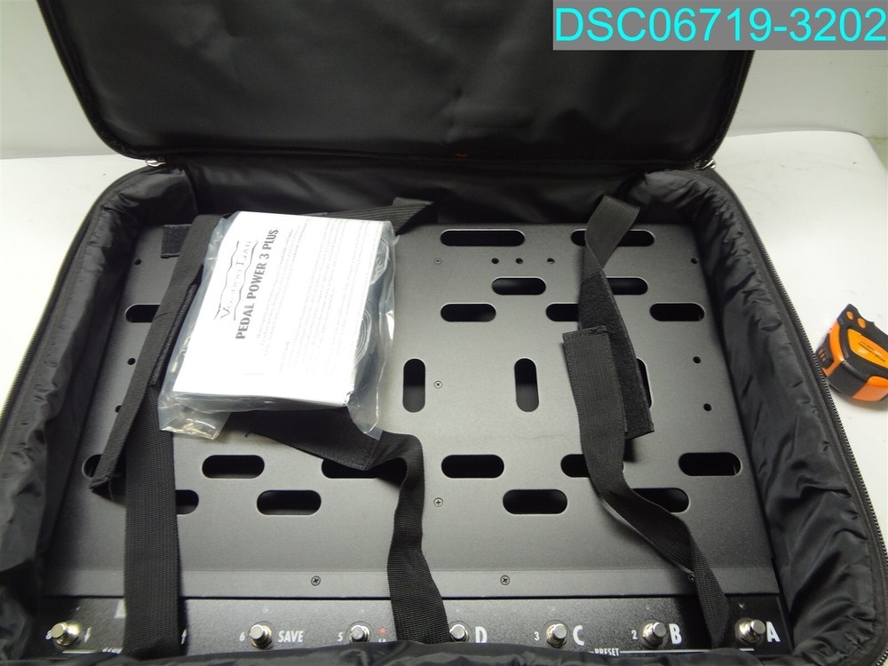 Voodoo Lab Dingbat PX Pedalboard Power Package