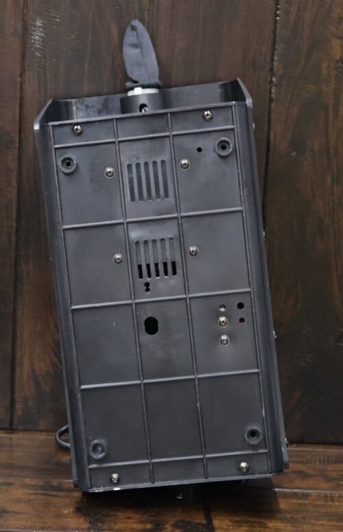 1 By One 650w Snowflake Machine *Pre-Owned*