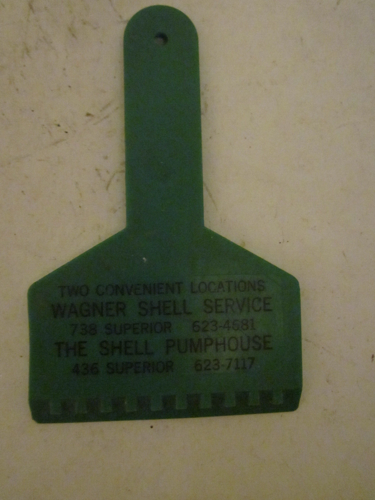 VINTAGE ICE SCRAPER-WAGNER SHELL SERVICE-ANTIGO WISCONSIN