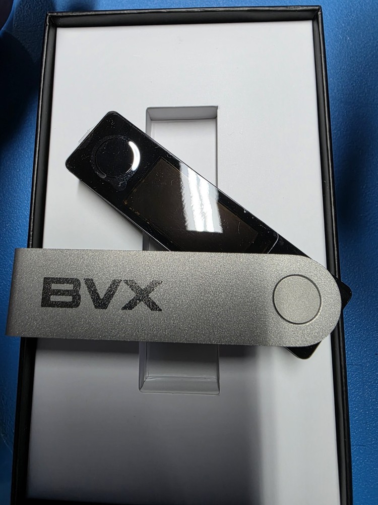 Ledger Nano X Cryptocurrency Bluetooth Hardware Wallet Bovada X Gift