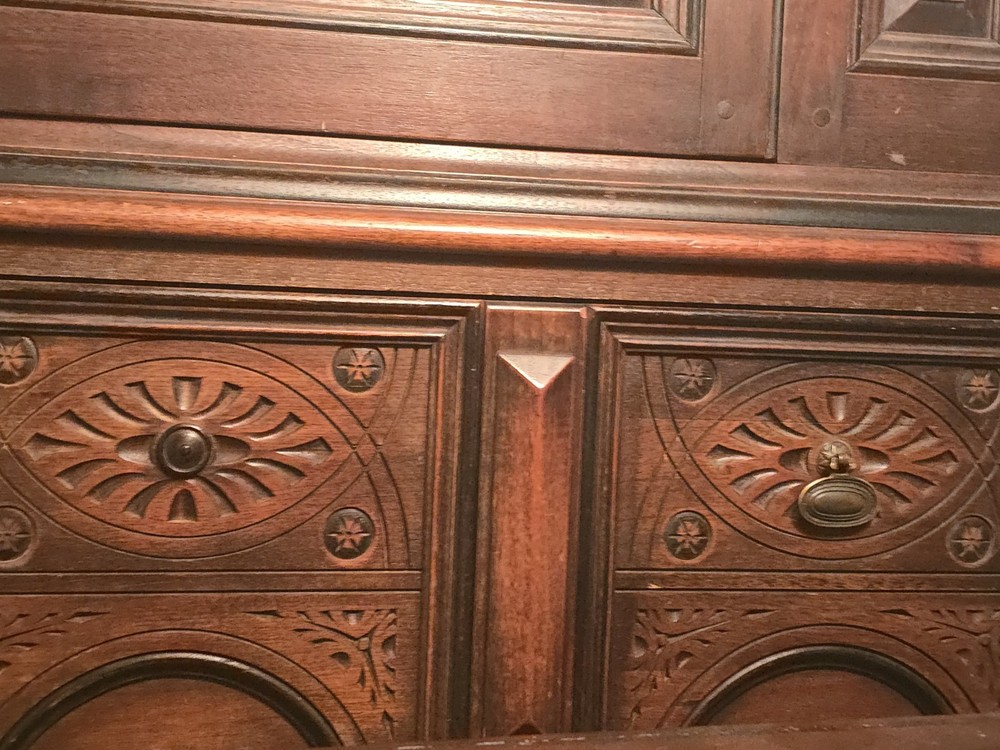1800 Queen Anne Armoire
