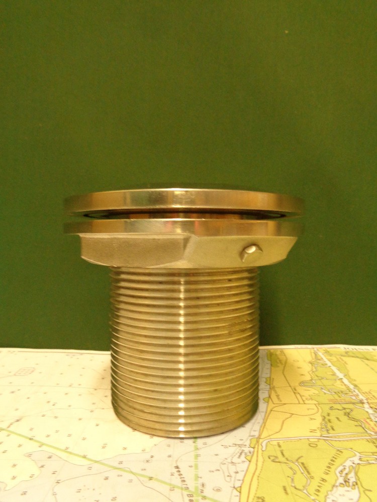 Stainless Steel Thru Hull Connection with 2 3/4" Pipe Fitting