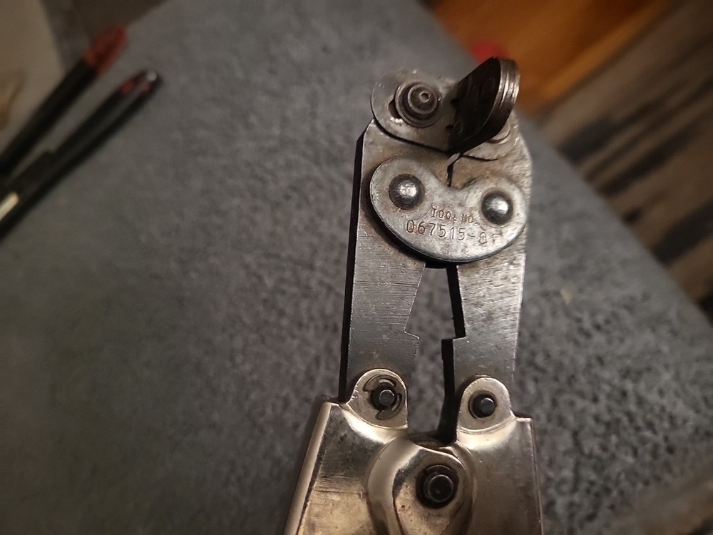 ELCO 067515-01 Hand Crimping Tool