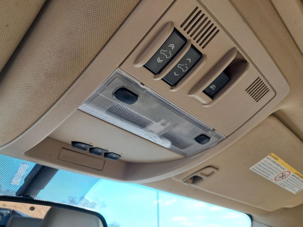 SIERDEN25 2011 Glove Box 4791574