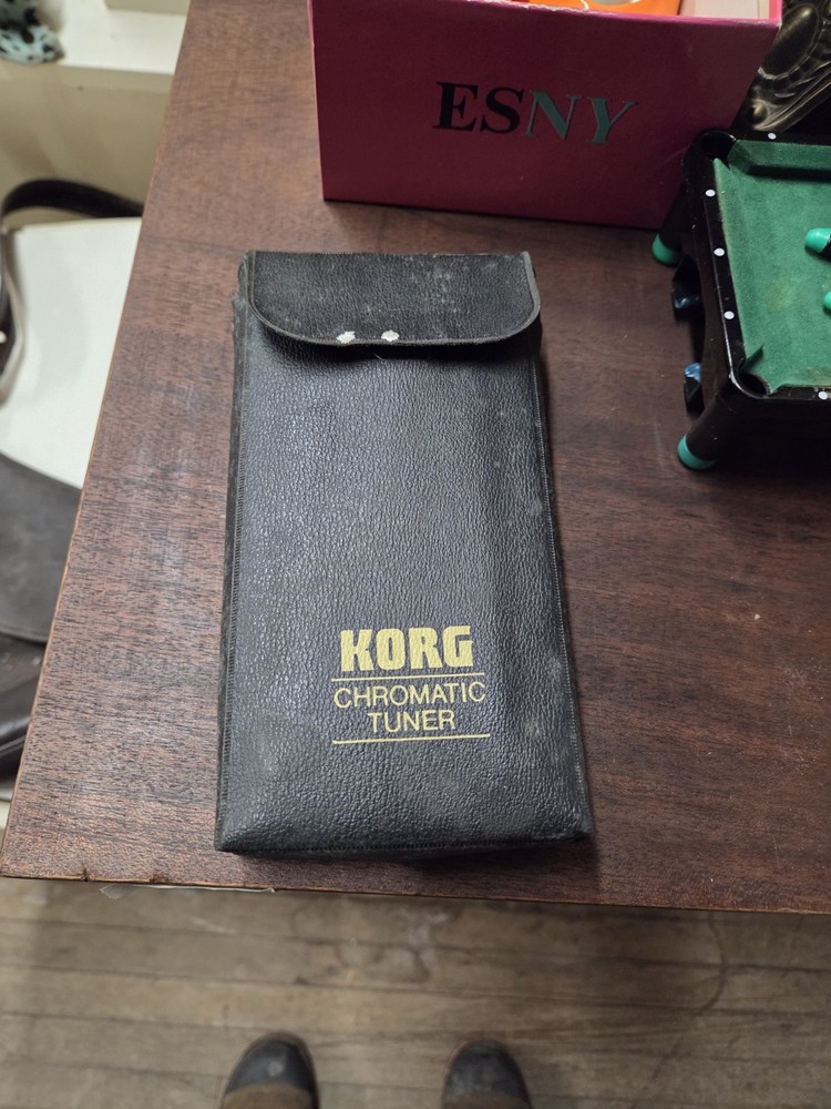KORG #WT-12 CHROMATIC TUNER - W/CASE (JAPAN)