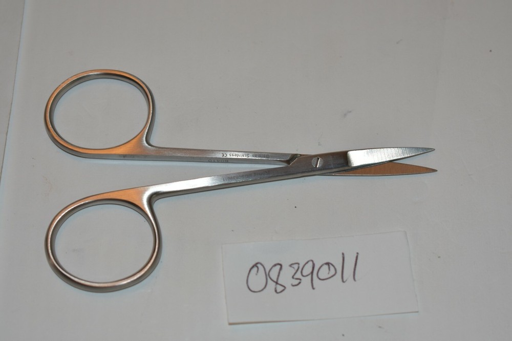 MDS 0839011 KONIG IRIS SCISSOR STR 4" SHARP/SHARP