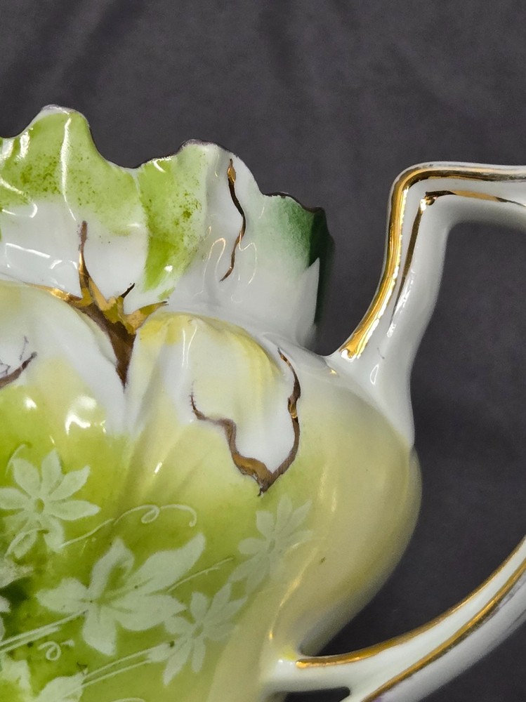 RS Prussia Teapot Iris Mold 628 C. 1880-1910