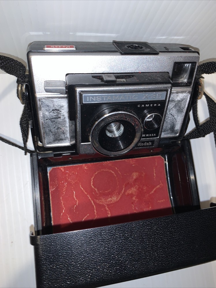 Instamatic Kodak X-35 Camera in Case