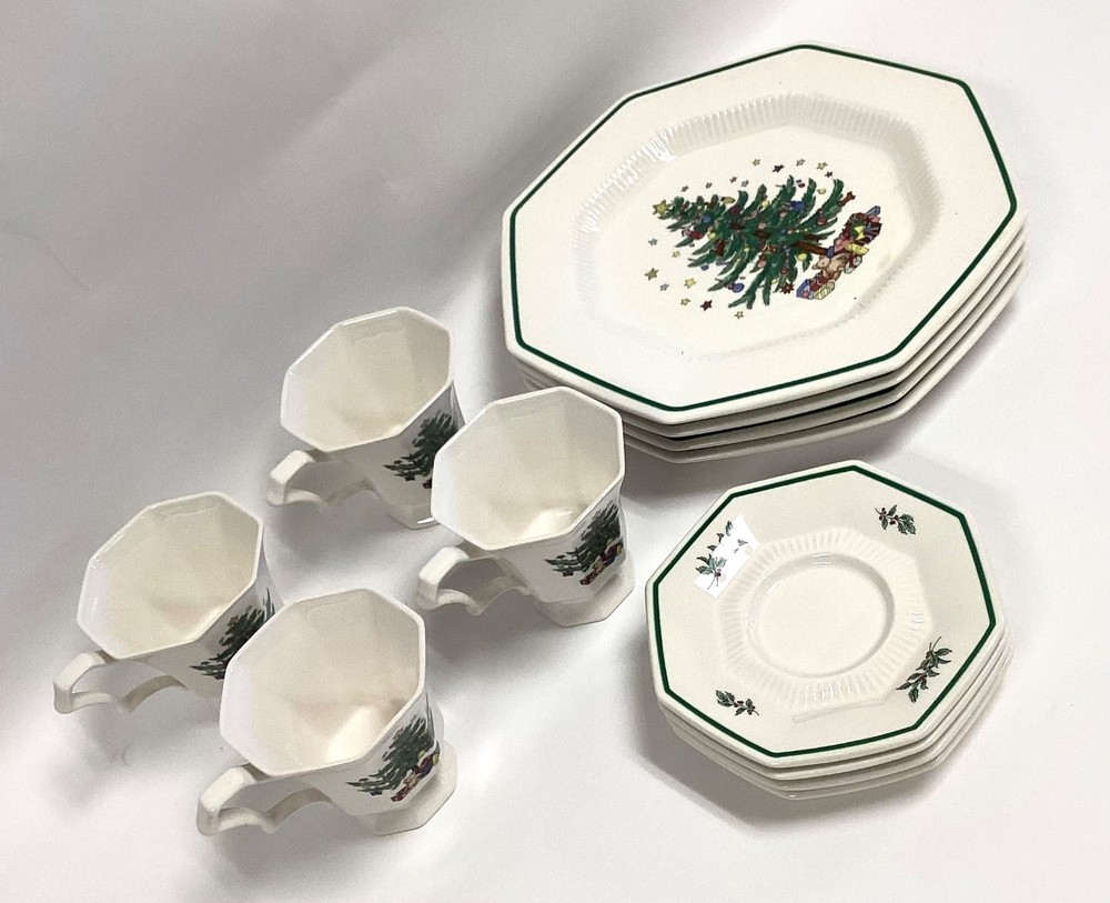 NIKKO Christmastime 12 Piece Ceramic Dinnerware Service for 4 Complete Set