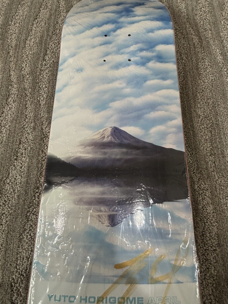 YUTO HORIGOME - APRIL FUJI 2 - SIGNED DECK SIZE 8