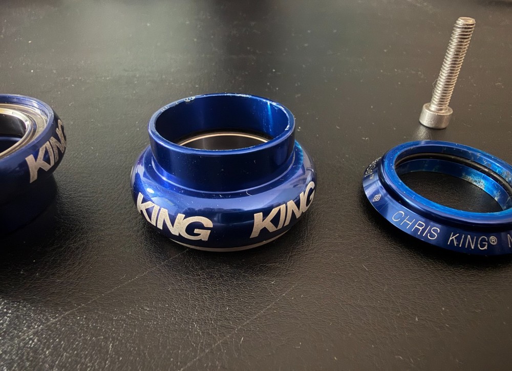 Chris King NoThreadSet 1 1/8 Threadless Headset Blue