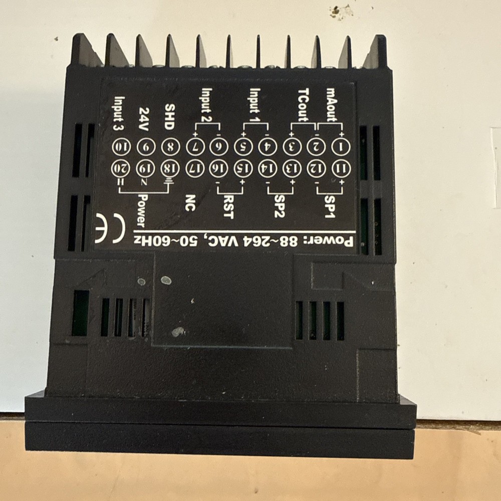 RAYTEK THERMALERT GP PANEL METER POWER: 88-264 VAC, 50-60HZ RAYGPC