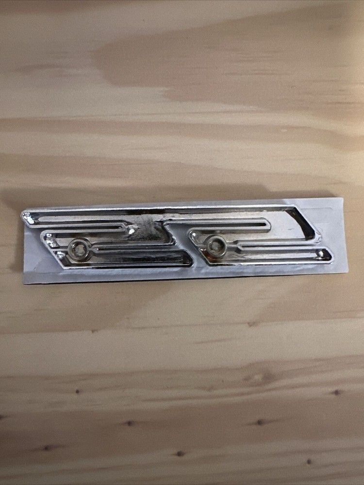 Genuine GM Front Grille SS Emblem 92225495