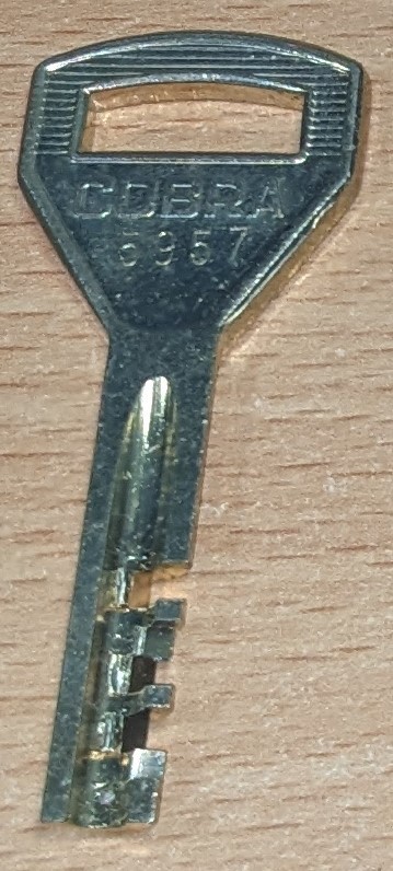 GREENWALD COBRA KEY (SAME AS GW 77-2018) CODED 5957