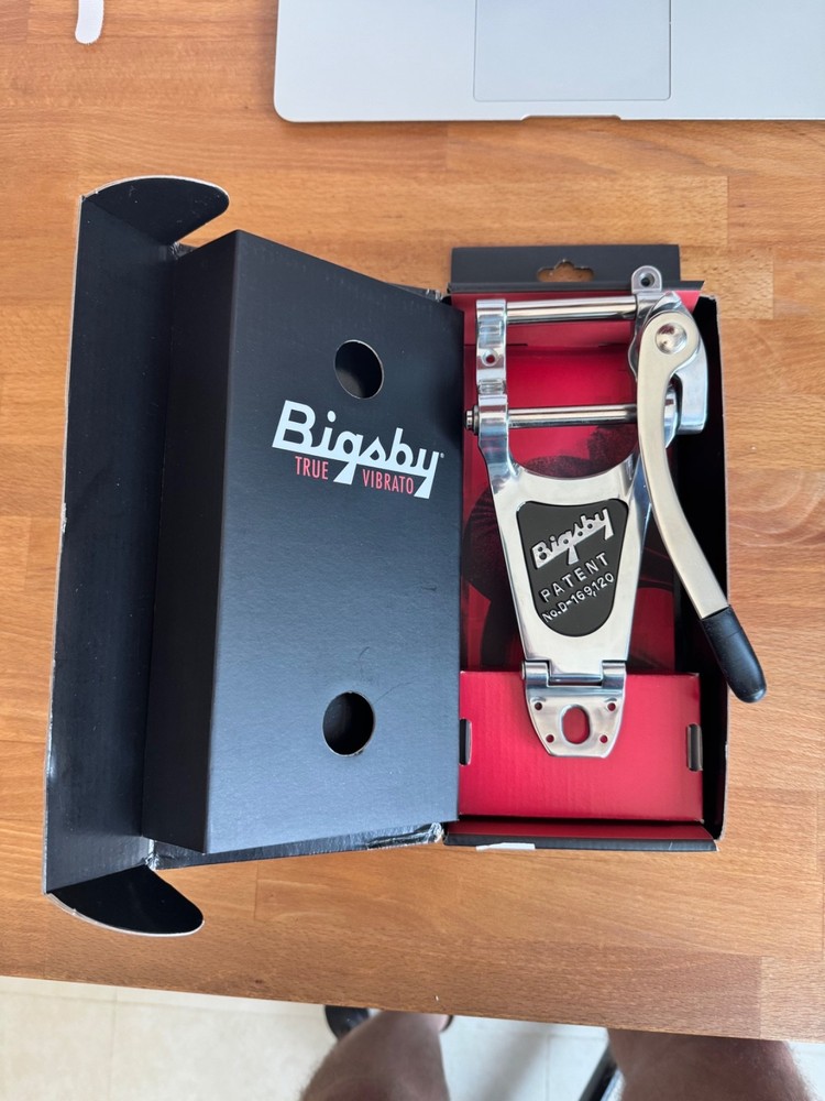Bigsby B7 True Vibrato
