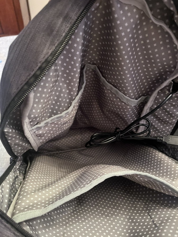 The JANNY 15" Computer Backpack Features USB port with Cable