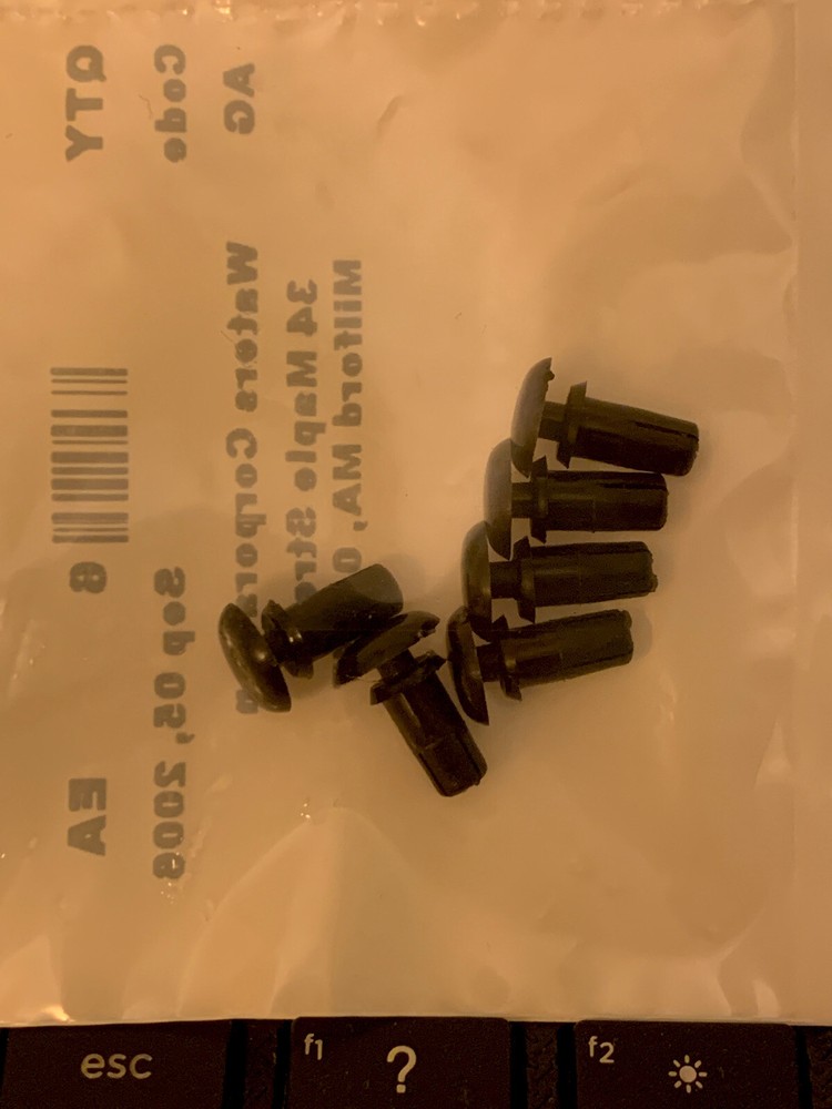Waters Quality Parts WAT025249 Snap Rivet .256 Code AG Quantity 6 NEW
