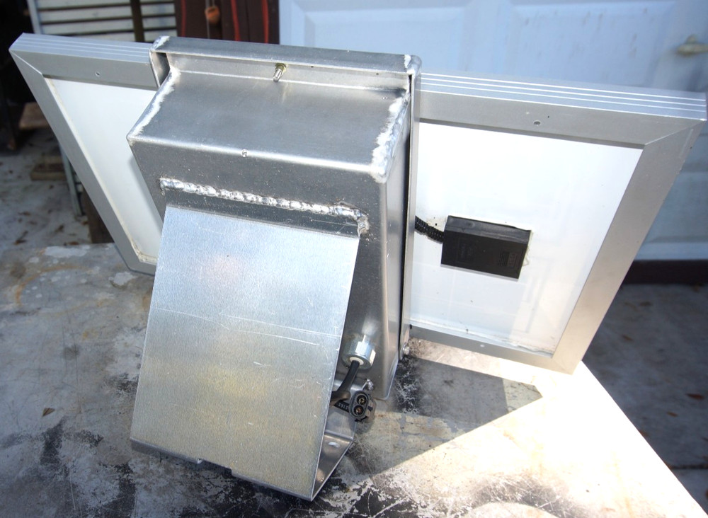 K&K Systems SPLASHER Solar Panel Traffic Beacon Flasher 24/7 Control System