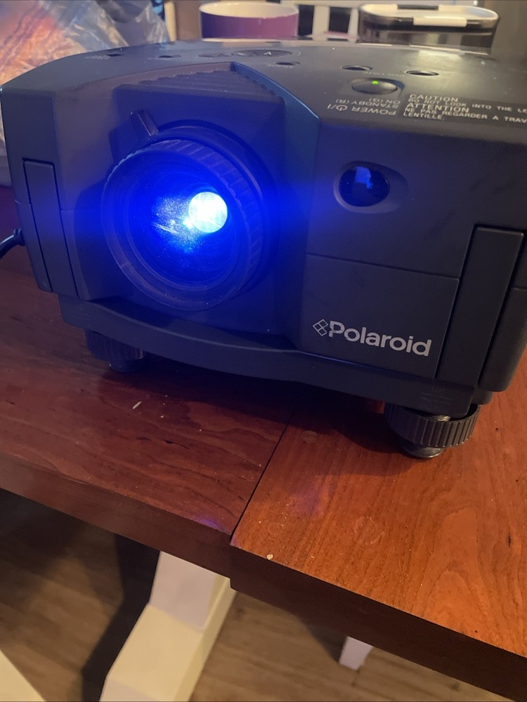 Polaroid Model 215E LCD Projector