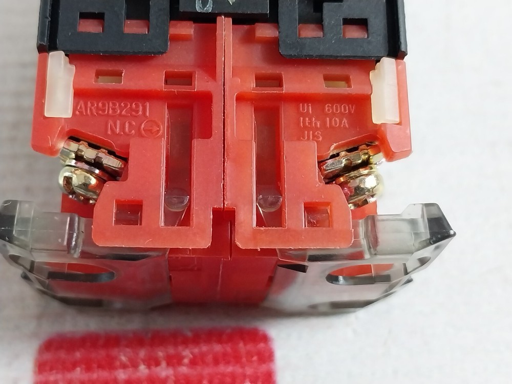 Fuji Electric AR30PR-202B Selector Switch 250V 6A