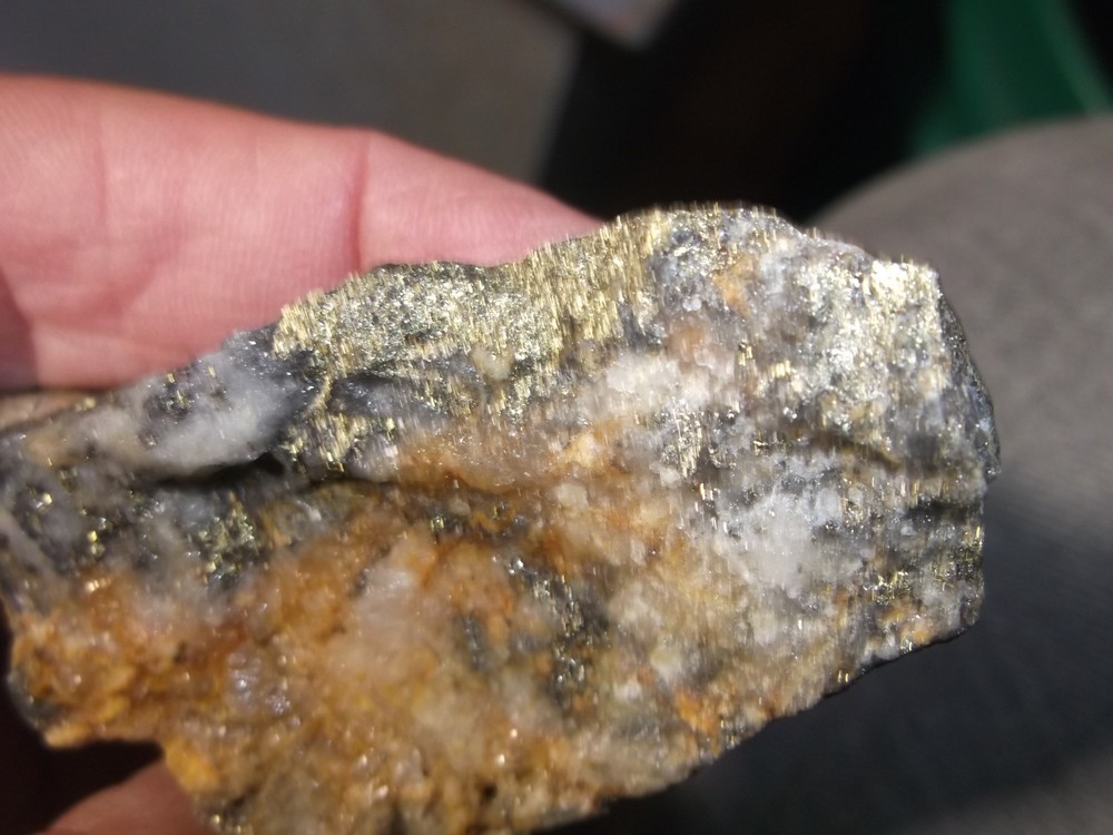 gold silver copper ore, 93 grams samples ,ore high grade .