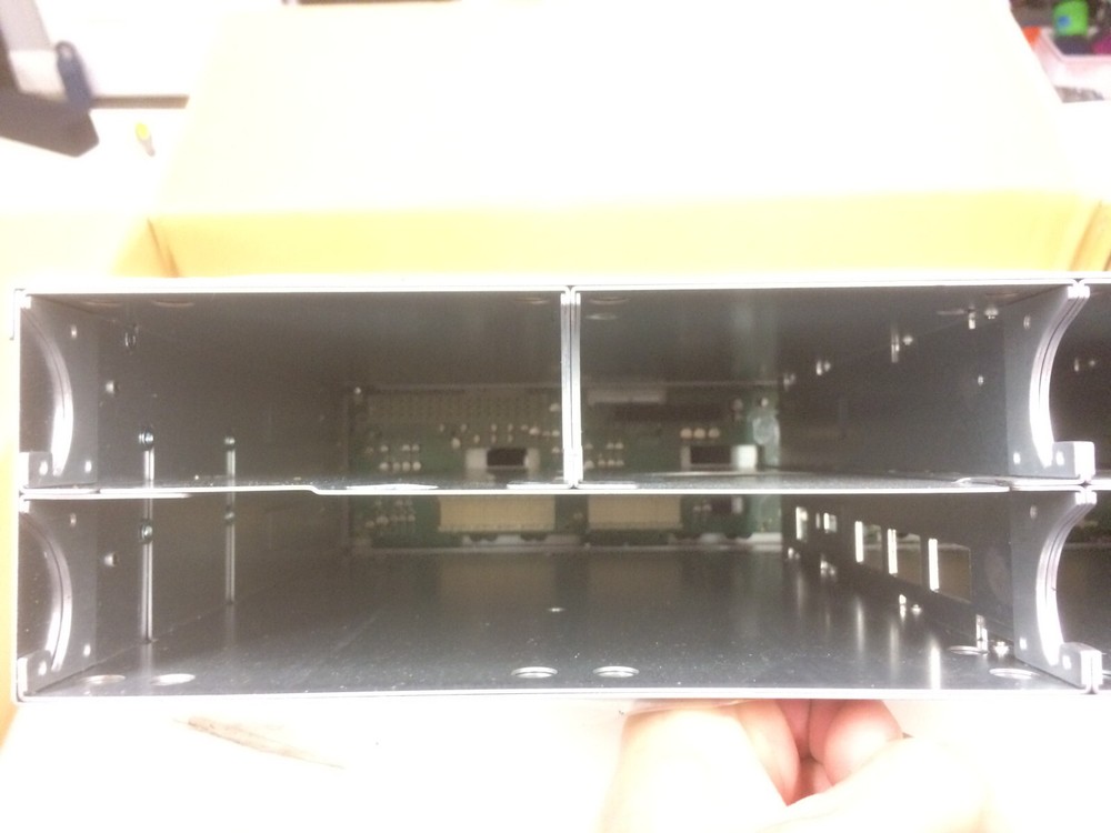 PROMISE TECHNOLOGY VTRAK E310S EMPTY CHASSIS LOCKABLE W KEYS