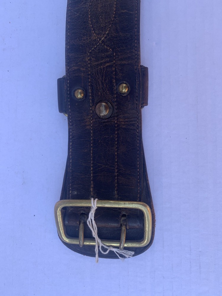 Old Leather Belt ww1 / 2 ?