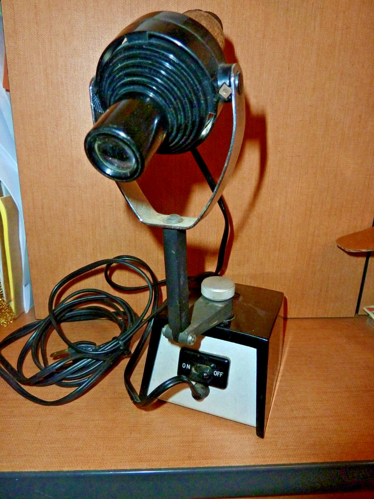 AO AMERICAN OPTICAL UNIVERSAL ILLUMINATOR 359