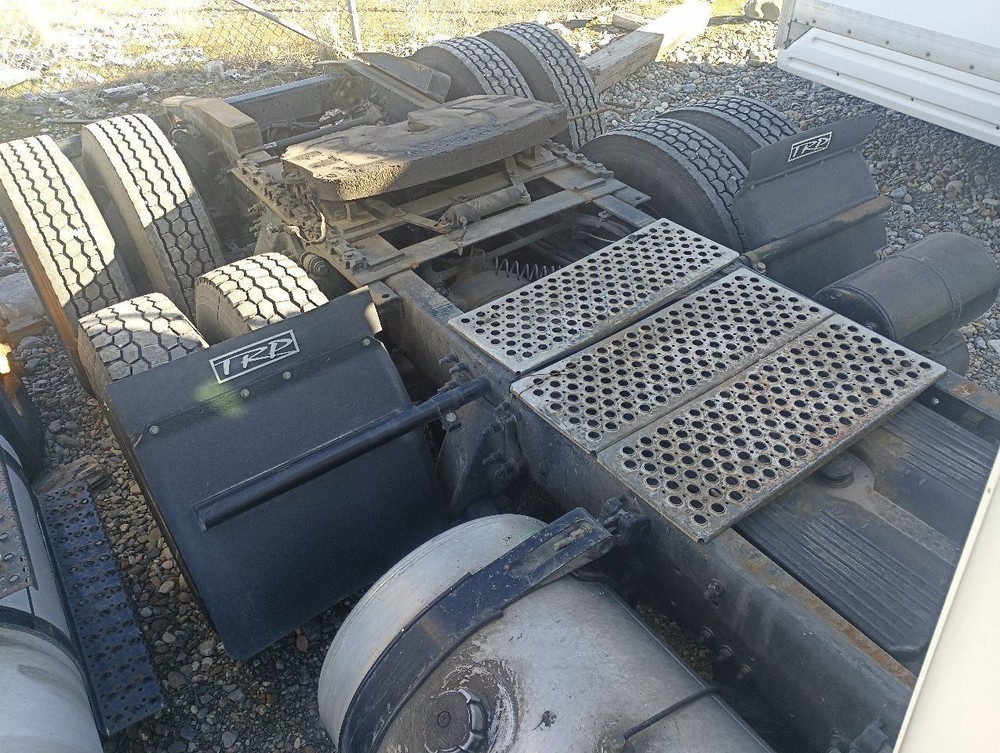 Freightliner Cascadia Left Driver Cowl Panel (12826764