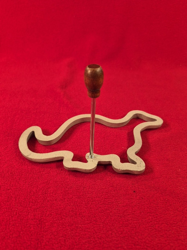 Cast Iron Dinosaur Shaped Pancake Cookie Mold With Removable Handle