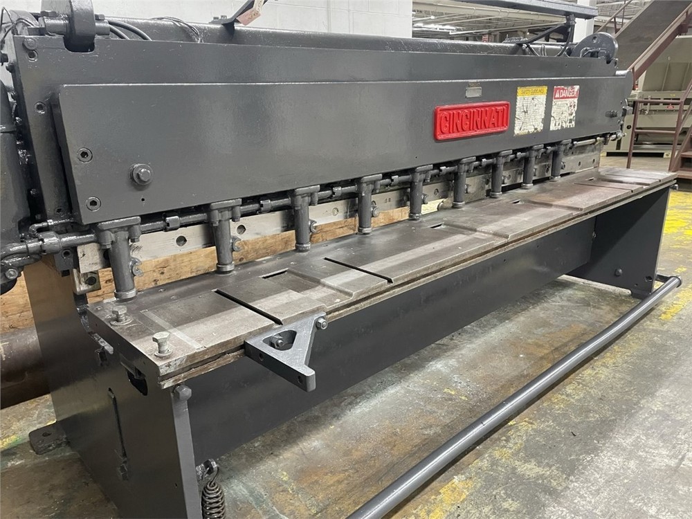10' Wide Cincinnati 1010 Shear