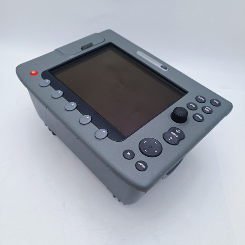 Raymarine E80 E02011 MFD Chartplotter Fishfinder Radar Sonar Classic Display
