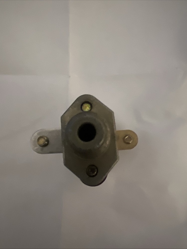 New Flyer\Bendix Pressure Switch Assembly 930661-C1 -85 PSI