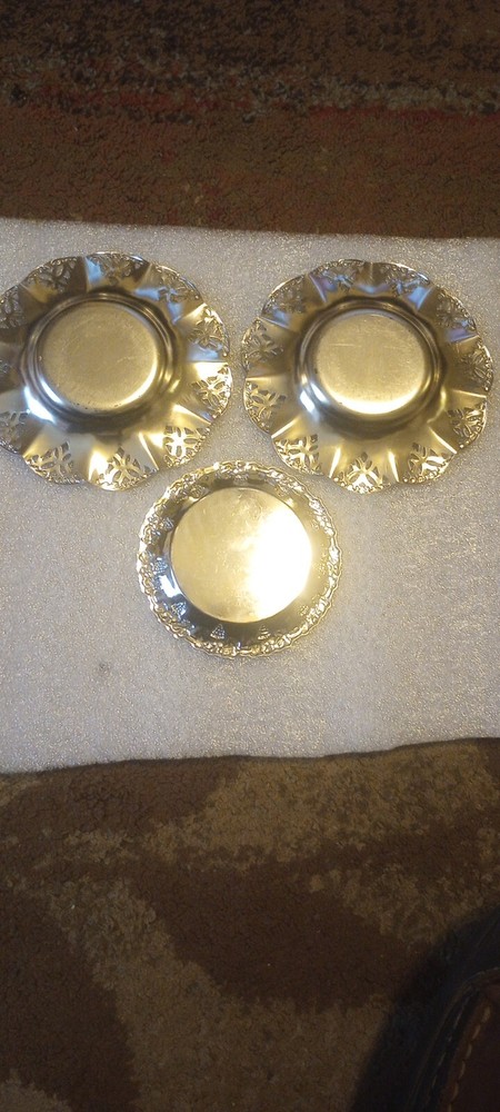 Set Of Silverplate Trays+Coaster- Nice Set