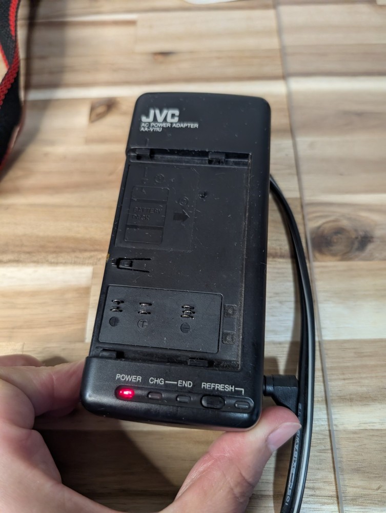JVC GR-AX920 Compact VHS-C Camcorder with AC Power Adapter Remote Guide