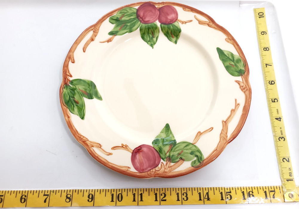 Franciscan apple themed vintage replacement plate