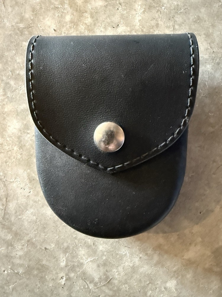 Safariland 90 Handcuff Case