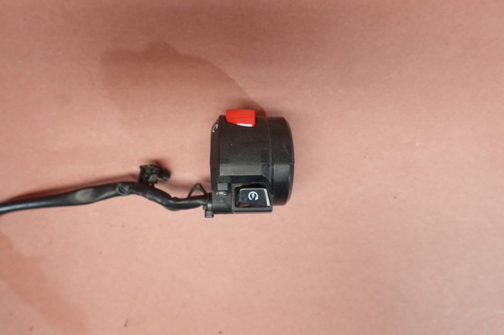 2007-2016 Suzuki Bandit 1250 GSF1250 Right Handlebar Stop Start Kill Switch