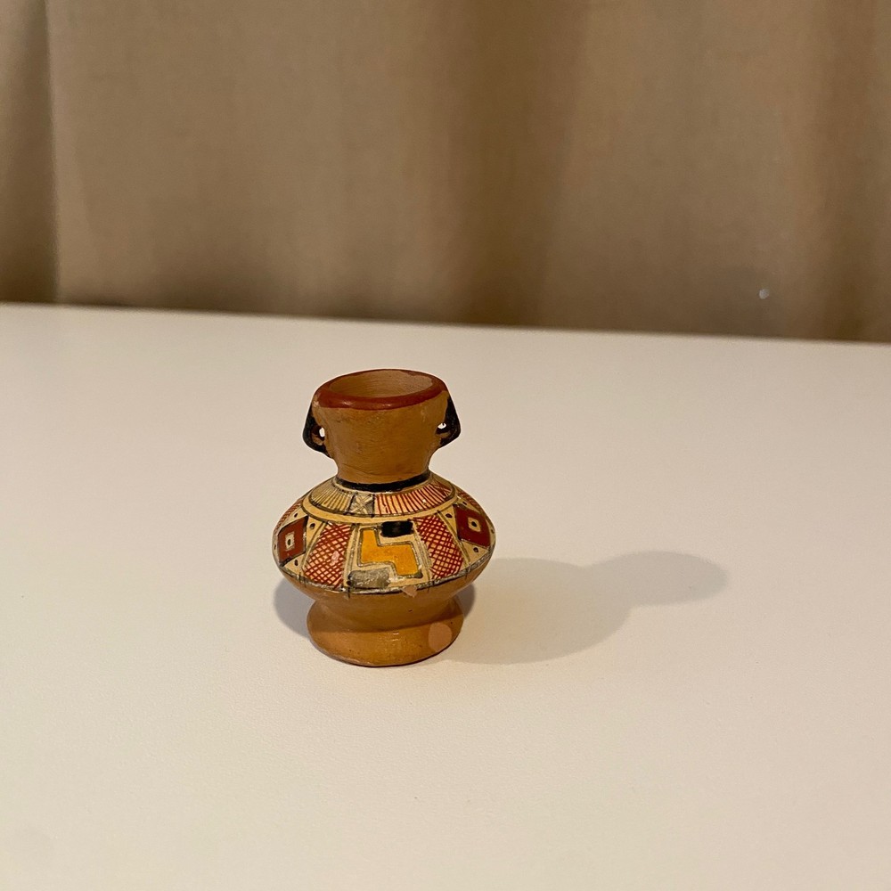 VASE, Traditional Peruvian Pottery Design, Cusco, Peru