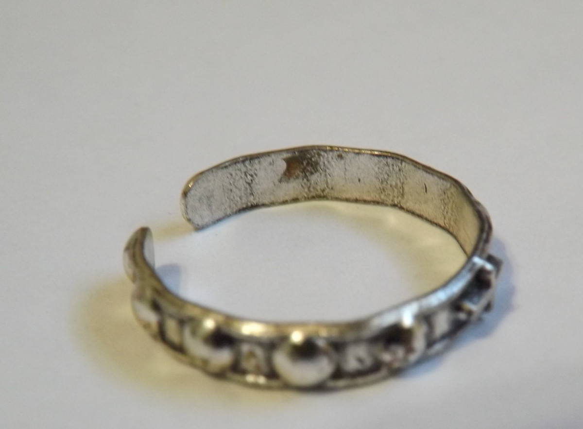 Vtg 1960's new old stock pocket rosary band ring adjustable 10 religious cross