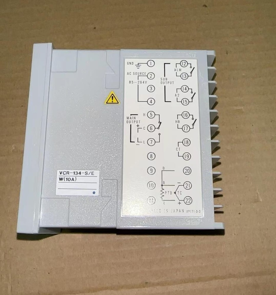 1pc USED VCR-134-S/EW (10A) temperature controller Tested #V3IY CH