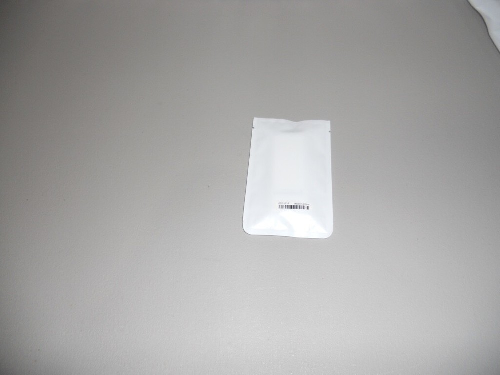 New in package Apple 607-1232 White Remote Control