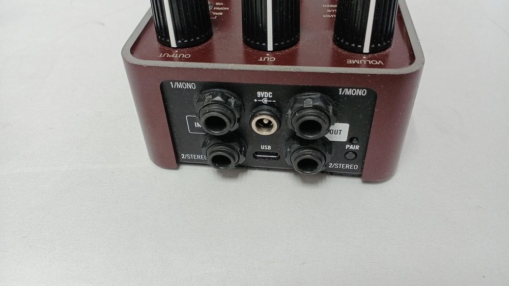UNIVERSAL AUDIO UAFX RUBY/63 ANPLIFIER Effector