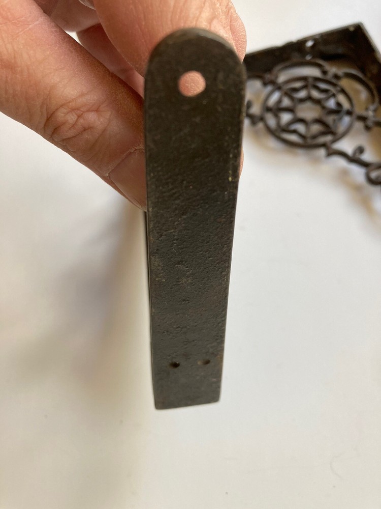 Antique Cast Iron Brackets