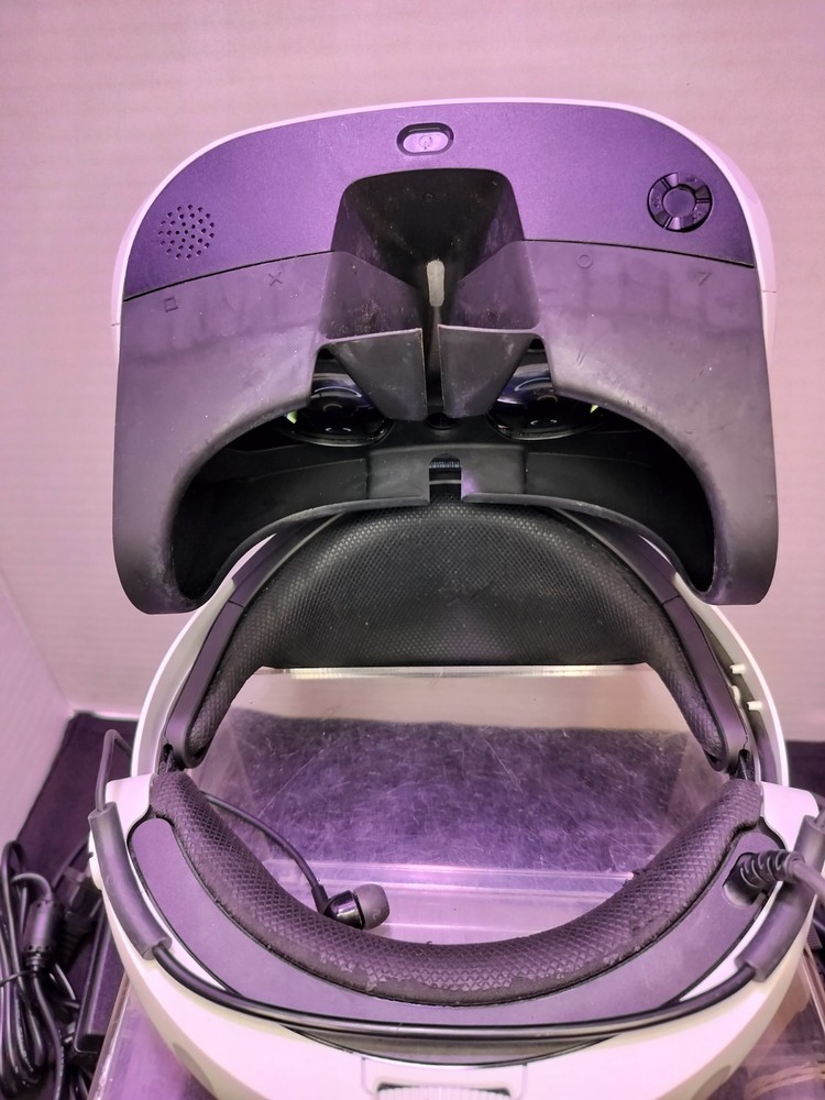 Sony PlayStation VR PS4 Version 1 Virtual Reality Headset Bundle AS-IS UNTESTED