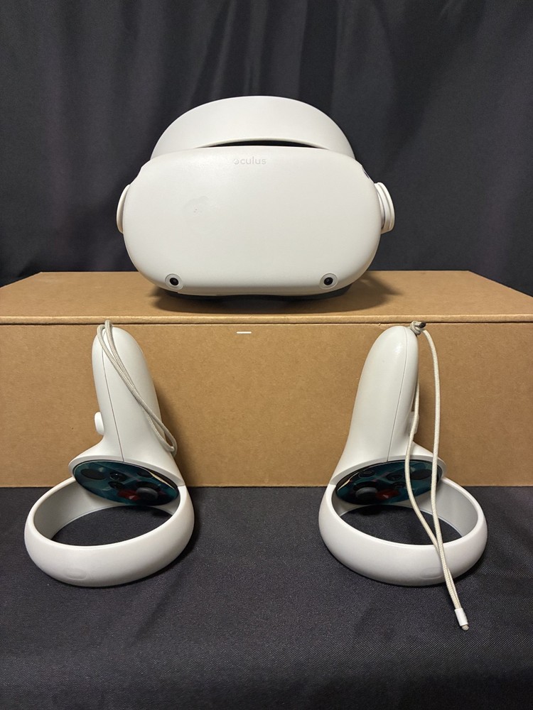 Meta Quest 2 128gb with controllers and upgraded head strap - FULLY FUNCTIONAL