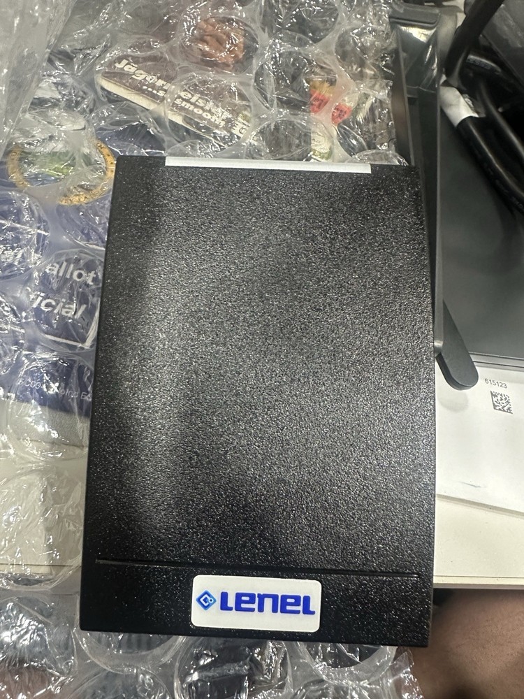 Lenel RP40 HID Card Reader With BTSmart Module For Bluetooth Mobile Credentials
