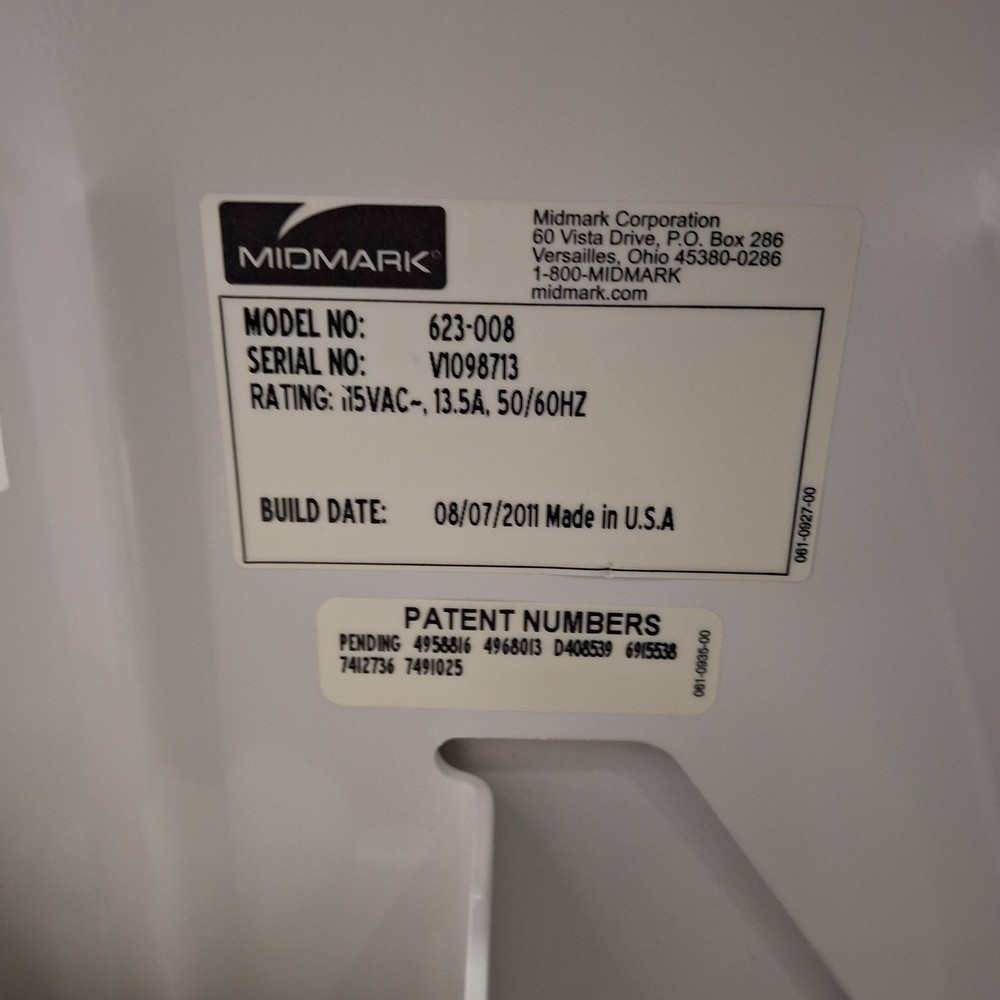 Midmark 623 Barrier Free Power Exam Table