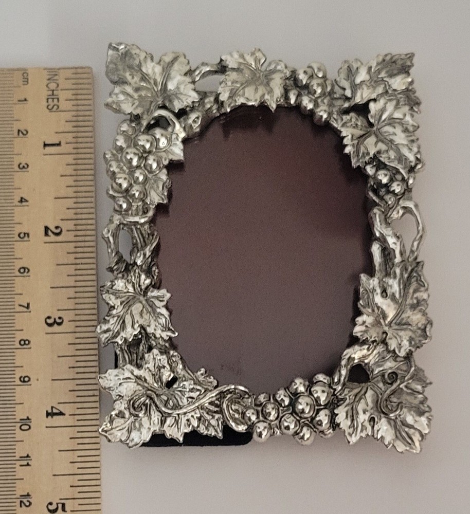 Arthur Court Silver Grape Small Frame